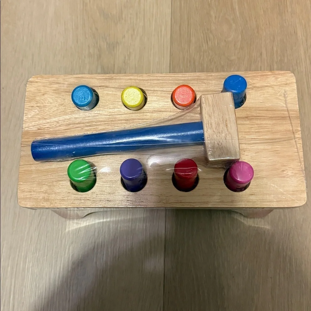 Melissa & Doug Deluxe Pounding Bench new in sealed package